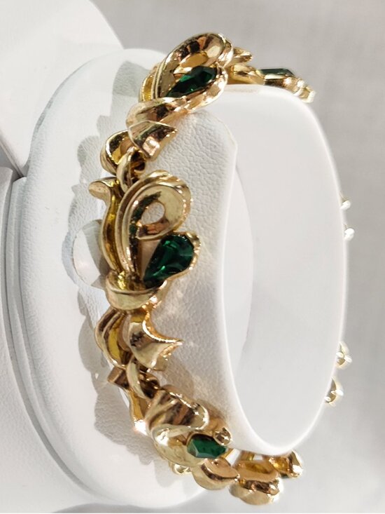 Trifari Jewelry - Vintage Crown Trifari Gold Plated Ribbon Bow Bracelet Emerald Rhinestones
